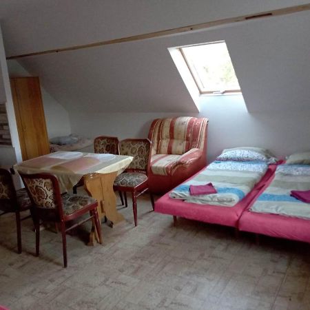 Appartement Apartman Police nad Metují Extérieur photo